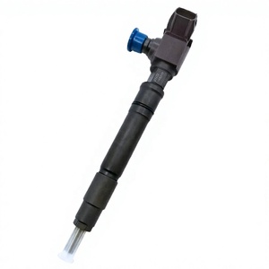 INYECTOR DE COMBUSTIBLE COMMON RAIL 1GD-FTV 23670-0E050 0950008220 236700L050 COMPATIBLE CON HILUX FORTUNER E INNOVA 2.8 - Product Image 1
