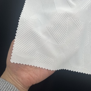 Tessuto a Maglia Sportivo in Poliestere Bianco con Motivo Geometrico Jacquard, Traspirante e ad Asciugatura Rapida per Maglie e Abbigliamento Sportivo - Product Image 6