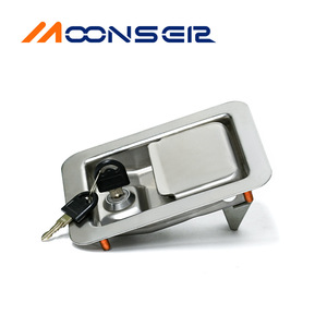 Serrure de porte en acier inoxydable MoonsEir à clé pour armoires électriques, salles de machines, boîtes de distribution - Product Image 1