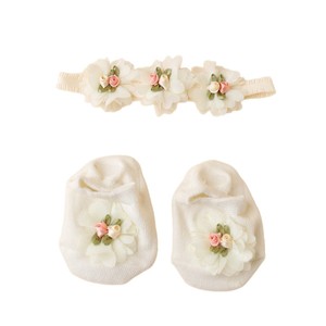 Set 2 Pcs Kaus Kaki dan Bando Anti Selip Motif Bunga untuk Anak Perempuan, Bahan Spandex/Katun Lembut Ramah Kulit, Aksesoris Rambut Bayi untuk Usia 0-3 Tahun - Product Image 2