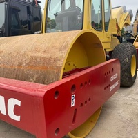 Rouleau compresseur Dynapac CA602D d'occasion, populaire et puissant, pour le compactage des fondations sur les chantiers routiers