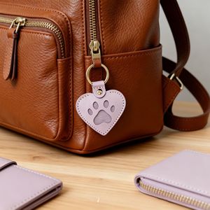 Vente en gros <span class=keywords><strong>de</strong></span> porte-clés en cuir en forme <span class=keywords><strong>de</strong></span> patte <span class=keywords><strong>de</strong></span> chien pour les amoureux des animaux - Product Image 2