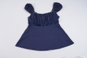 T-shirt à manches courtes à pois doux et ajusté avec définition de la taille pour femme, haut d'été - Product Image 2