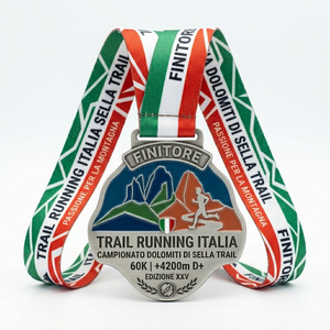 Fabricant Grossiste de Médailles de Trail Running en <span class=keywords><strong>Italie</strong></span>, en Alliage de Zinc 3D, Personnalisées avec Émail et Ruban, Modèle Corsa in <span class=keywords><strong>Montagna</strong></span> Gara Medaglia - Product Image 2