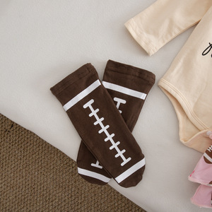 Set Estivo per Bambine per il Primo Compleanno: Abbigliamento Traspirante Antibatterico in Cotone + Gonna a Fiori + Set di Calzini con Elastico per Capelli - Product Image 5