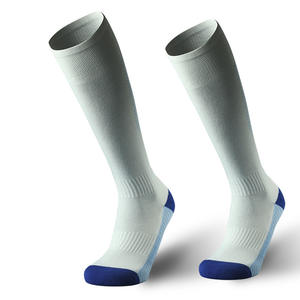 גברים וילדים של מעל הברך ספורט אימון ספורט גרביים כדורגל צינור גבוה מגבת צינור ספורט - Product Image 5