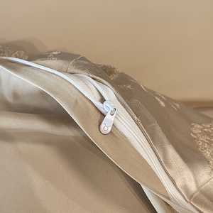 Toptan lüks altın jakarlı nakış nevresim takımı yumuşak pürüzsüz rahat otel ev 4 adet nevresim yatak örtüsü seti - Product Image 5