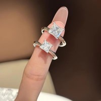 Bague solitaire à quatre griffes en argent sterling 925 avec moissanite, bague de fiançailles
