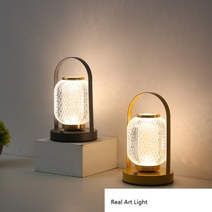 Lámpara de Mesa LED de Metal y Cristal, Recargable, con Control Táctil y Regulable, para Decoración de Escritorio, Mesita de Noche o Camping - Product Image 2