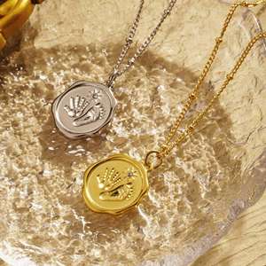 Joyería personalizada chapada en <span class=keywords><strong>oro</strong></span> <span class=keywords><strong>de</strong></span> 18 quilates, collar con huella <span class=keywords><strong>de</strong></span> bebé, collar con colgante redondo con nombre grabado <span class=keywords><strong>para</strong></span> niños, collar <span class=keywords><strong>de</strong></span> cumpleaños con piedra natal - Product Image 2