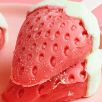 En gros, Glaces 3D en forme de fraise, saveur fruitée douce, goût superposé, en sachet 75g, surgelées, avec logo personnalisé