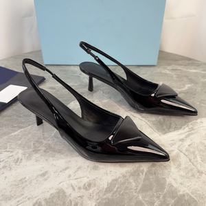 Chaussures de mariage sexy à talons hauts et plateforme avec strass argentés pour femmes. Marque originale. Création du designer. - Product Image 3