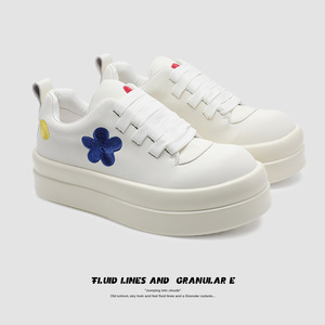 Nouveau modèle 2026 - Chaussures décontractées respirantes à semelle épaisse avec motif de dessin animé, très vendues - Chaussures de sport confortables et polyvalentes - Product Image 1