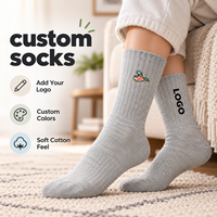 Chaussettes mi-mollet gris chiné personnalisées, logo brodé sur mesure, chaussettes en coton respirant pour la promotion de marque et le quotidien