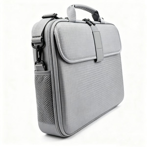 Étui pour ordinateur portable rigide personnalisable brillant - Product Image 3