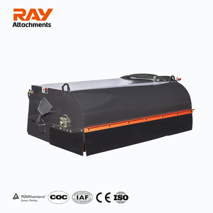Accesorios para Minicargadoras RAY Factory de 72'', Escobillas de Recogida, Escobillas de Barrido y Escobillas Utilitarias - Product Image 1