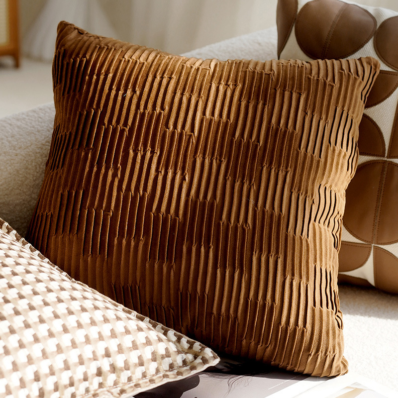 Carré plié vertical marron 45x45
