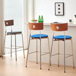 Taburete de bar Berg, madera maciza, estructura cromada, asiento y respaldo azules, silla alta para barra, encimera o isla de cocina - Product Image 3