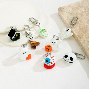 Llavero de resina con forma de calabaza para Halloween, colgante para mochila de estudiante, accesorio de regalo para decoración de Halloween - Product Image 2