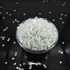 Gránulos/Pellets de Resina PBT Virgen de Grado Inyección, Material Puro Blanco - Product Image 1