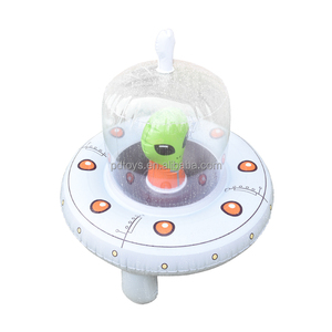 Jouets gonflables pour enfants, anneau de pulvérisation gonflable en forme d'OVNI extraterrestre personnalisé, jeux d'<span class=keywords><strong>eau</strong></span> de jardin pour enfants - Product Image 4