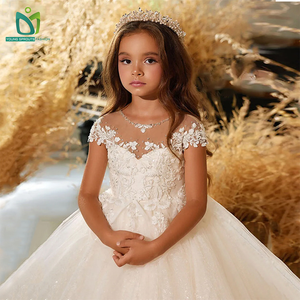 <span class=keywords><strong>Robe</strong></span> <span class=keywords><strong>de</strong></span> Bal <span class=keywords><strong>de</strong></span> Luxe Blanche Élégante pour Fille <span class=keywords><strong>de</strong></span> Fleur à Col Rond et Silhouette Bouffante, Broderies <span class=keywords><strong>de</strong></span> Dentelle et Nœuds Appliqués pour Fêtes et Mariages - Product Image 3