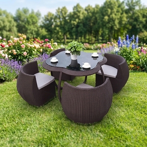 Ensembles de Jardin Modernes Minimalistes en Fer pour l'Extérieur : Tables, Chaises et Parasol Tressé à la Main - Product Image 6