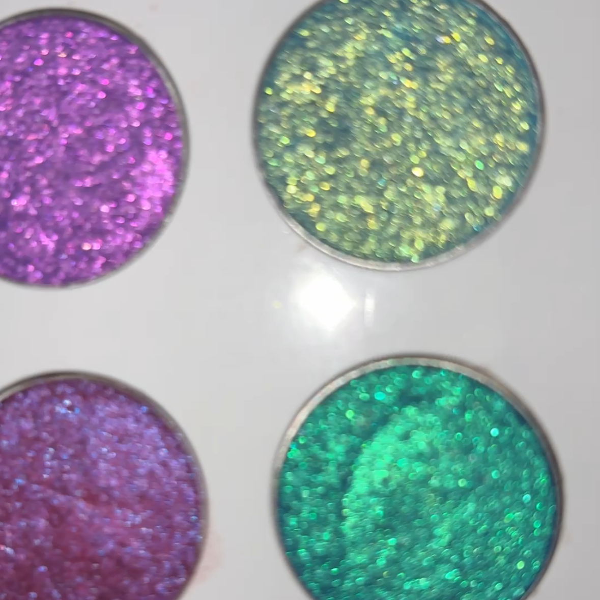 purple eyeshadow single