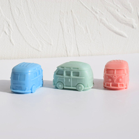 Moule en silicone en forme de mini-bus scolaire, design mignon de dessin animé pour la fabrication artisanale de bougies, de résine et de plâtre DIY