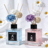 Lot de diffuseurs d'ambiance en roseaux naturels avec fleurs séchées, parfum d'intérieur, emballage personnalisé OEM pour collection de magasins de détail
