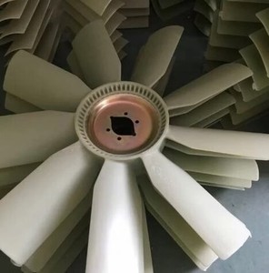 Ensemble de ventilateur de refroidissement de moteur à lame pour camions lourds Freightliner - Product Image 1
