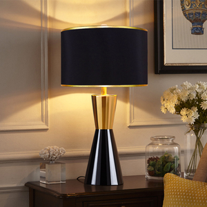 Facettes Colonne D'angle Lampe De Table En Cristal pour Hôtel Maison Salon Décoration Lumière de Bureau avec Abat-Jour Blanc - Product Image 4