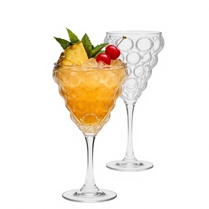 Verres à cocktail en borosilicate faits à la main de 310 ml, sans plomb, coupe Martini, verrerie de bar, réutilisables, vente en gros - Product Image 2