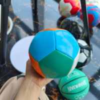 Ballons promotionnels miniatures de haute qualité avec logo personnalisé, designs sportifs tendance pour cadeaux d'entreprise, souvenirs, idéaux pour les faveurs
