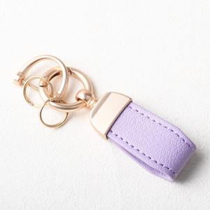 พวงกุญแจหนังดีไซน์มินิมอลหลากสี สำหรับใช้ในชีวิตประจำวัน ไอเดียของขวัญ รับผลิตจำนวนมาก - Product Image 4