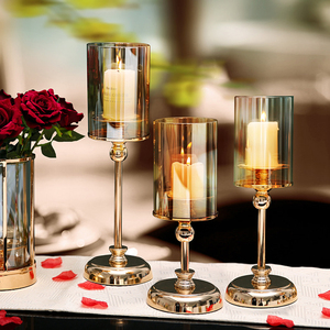 Portavelas de Vidrio con Base Alta de Metal Dorado, Decoración Romántica para Mesa de Comedor, Estilo Nórdico Europeo - Product Image 3