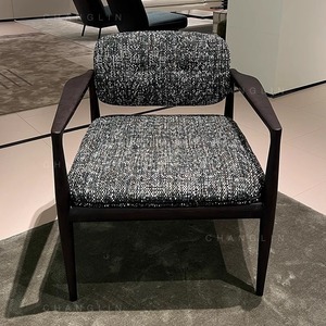 Italian Minimalist Fabric Lounge Chair Solid <b>Wood</b> <b>Frame</b> Tufted Design Living Room Single <b>Sofa</b> Chair - Product Image 2