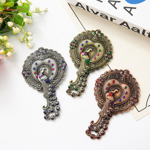 Bán Buôn Sang Trọng Thẳng Cầm Tay Gương Mỹ Phẩm Thiết Lập Cổ Điển Khắc Thiết Kế Kim Loại Trang Điểm Gương Với Các Tính NĂNG Cá Nhân - Product Image 2