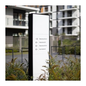 Señalización LED Autoportante para Exteriores de Hospitales y Oficinas, Señalización Direccional Tipo Pilar - Product Image 1