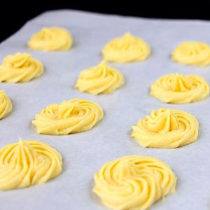 กระดาษอบเคลือบซิลิโคนสองด้าน ขนาด 400*600 มม. สำหรับขนมปังและแฮมเบอร์เกอร์ - Product Image 1