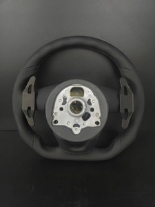 พวงมาลัยสปอร์ตหนังแบบมีรูสำหรับ A4รถ Audi A3 A5 A7 Q3 Q5 Q7 rs tt พร้อมตัวเปลี่ยนเกียร์แบบพาย - Product Image 2