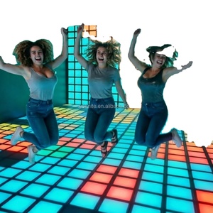 Hot Activate Game : Jeu de sol LED pour activités de team building et d'évasion, avec Super Mega Grid Arena et fonction Lava Game - Product Image 1