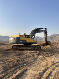 Excavatrice sur chenilles Hyundai HX220HD d'origine coréenne d'occasion, moteur Yanmar, pompe, roulement, haute efficacité, bon état, vente, modèle 2023 - Product Image 6