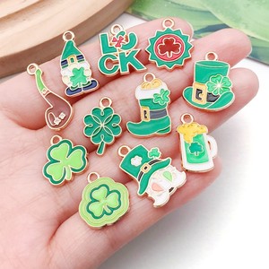Hot Bán Men Mặt Dây Chuyền Charms Dễ Thương Clover Gnome Hat Thiết Kế Kim Loại Charms Đối DIY Trang Sức Làm Phụ Kiện Bán Buôn - Product Image 1