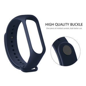 <span class=keywords><strong>Correa</strong></span> de muñeca de silicona de repuesto para reloj inteligente Xiaomi <span class=keywords><strong>Mi</strong></span> <span class=keywords><strong>Band</strong></span> 3 <span class=keywords><strong>4</strong></span> <span class=keywords><strong>5</strong></span> 6 7 Miband 3 <span class=keywords><strong>4</strong></span> <span class=keywords><strong>5</strong></span> 6 <span class=keywords><strong>compatible</strong></span> con varios modelos - Product Image 1