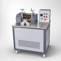 Máquina de Peletización de Plástico, Molino Mezclador de Dos Rodillos de Silicona, Calentamiento por Aceite, Mezcla y Granulación de Compuestos, Grado Médico, CE ISO