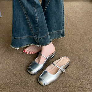 Sandales de plage polyvalentes et élégantes pour femmes, pour une utilisation en plein air en été, design antidérapant, tendance de la mode, respirantes et confortables - Product Image 3