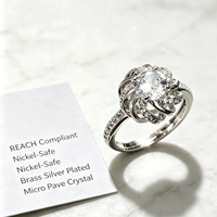 Bagues en laiton plaqué platine, pierres étincelantes élégantes pour les fêtes d'anniversaire, les mariages, les anniversaires de mariage, bijoux de mode, cadeaux