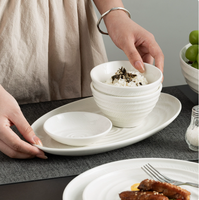 Service de table en céramique esthétique minimaliste de haute qualité, vaisselle à texture spirale pour la maison, les restaurants et les mariages