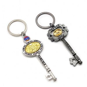 Pendentif de haute qualité avec logo gravé pour souvenirs, porte-clés en métal de forme personnalisée - Product Image 3